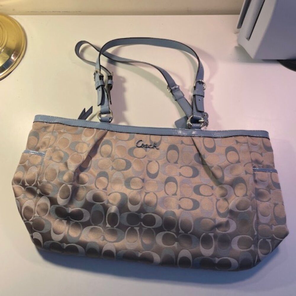 Coach medium pocketbook blue/grey and gold